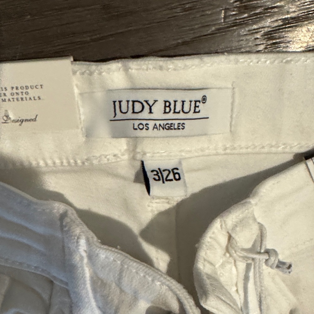 NWT Judy Blue White Boot Cut Jeans - Picture 3 of 4